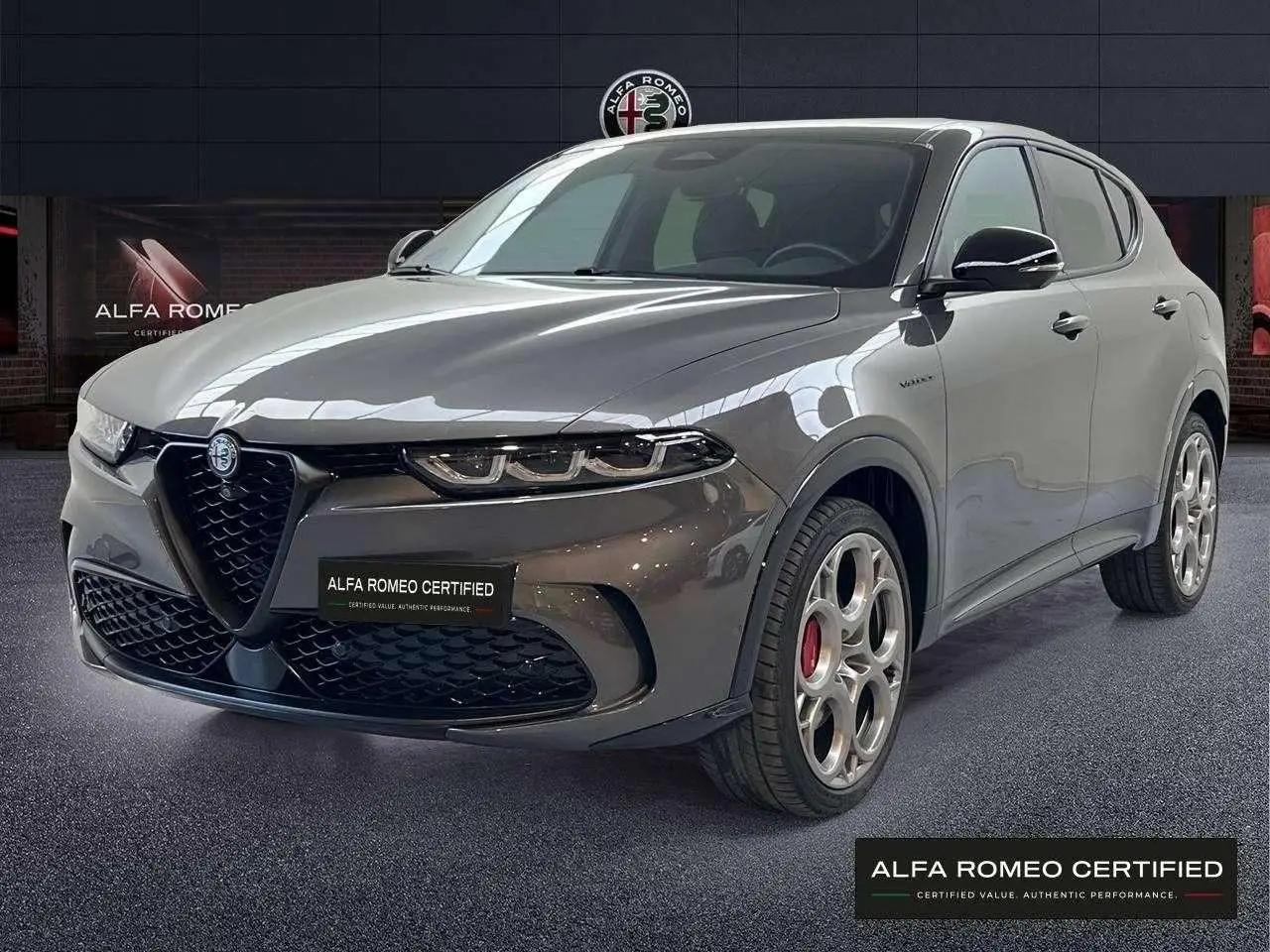 Photo 1 : Alfa Romeo Tonale 2023 Hybrid