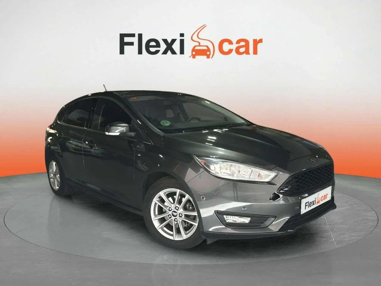 Photo 1 : Ford Focus 2018 Petrol