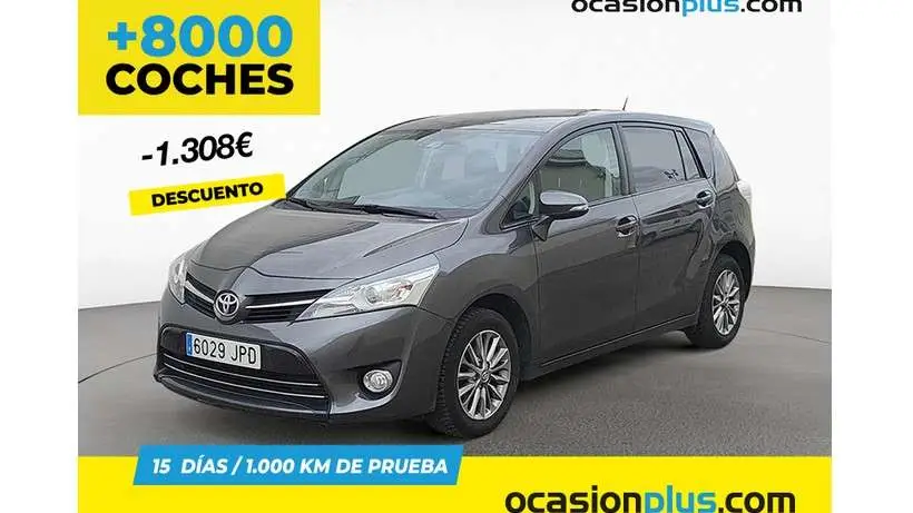 Photo 1 : Toyota Verso 2016 Essence