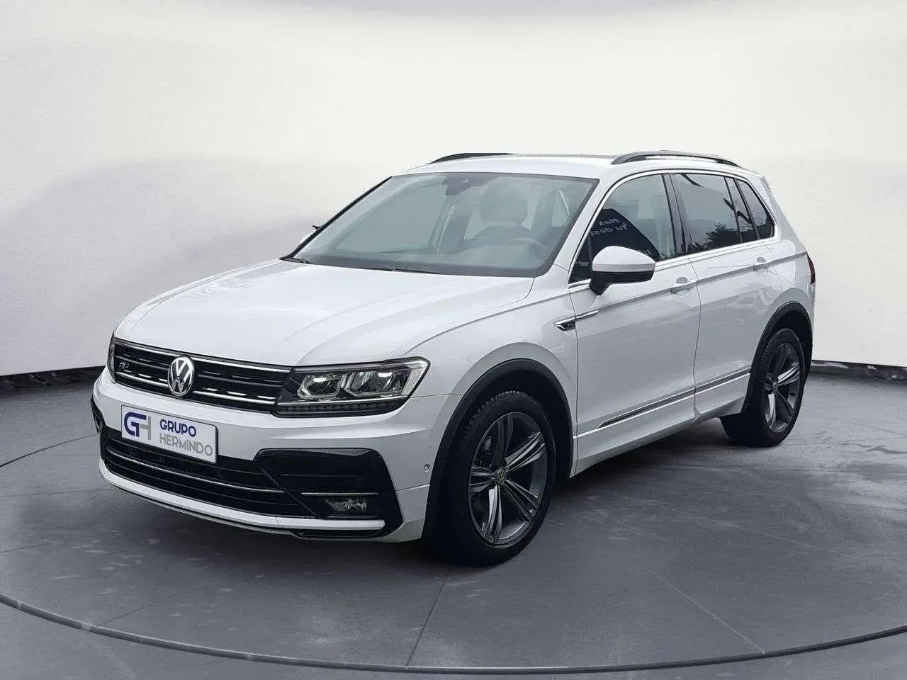 Photo 1 : Volkswagen Tiguan 2019 Diesel