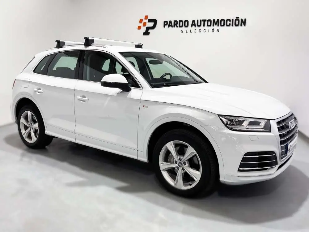 Photo 1 : Audi Q5 2020 Diesel