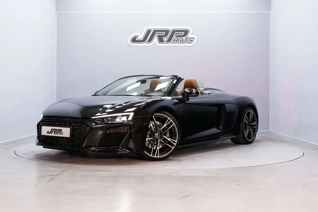 Photo 1 : Audi R8 2021 Petrol