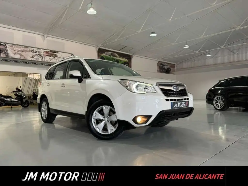 Photo 1 : Subaru Forester 2016 Essence