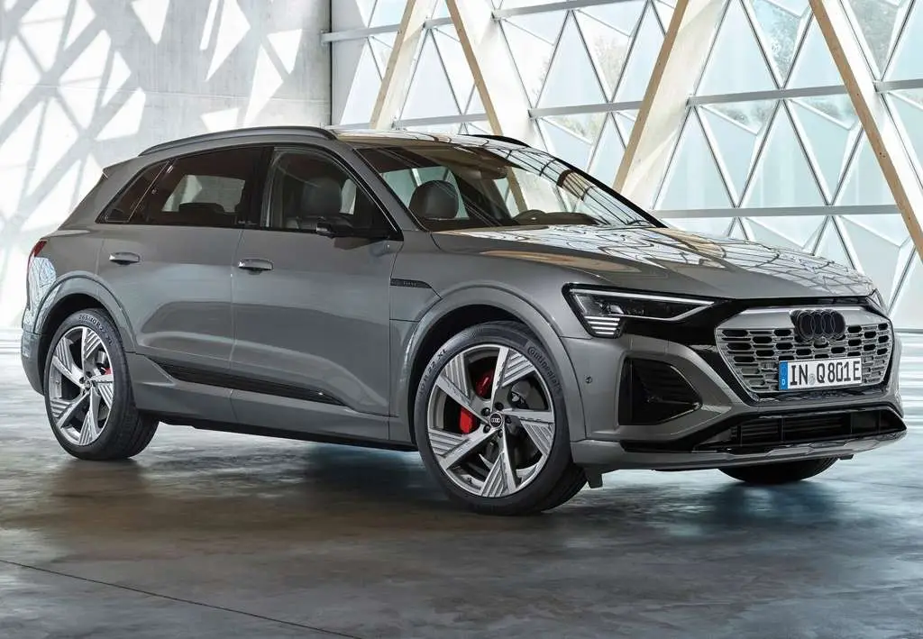 Photo 1 : Audi Q8 2024 Electric