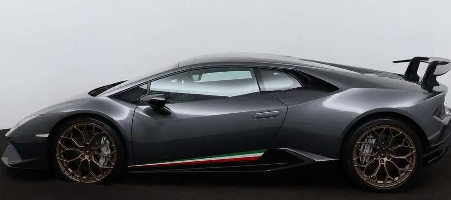 Photo 1 : Lamborghini Huracan 2018 Petrol