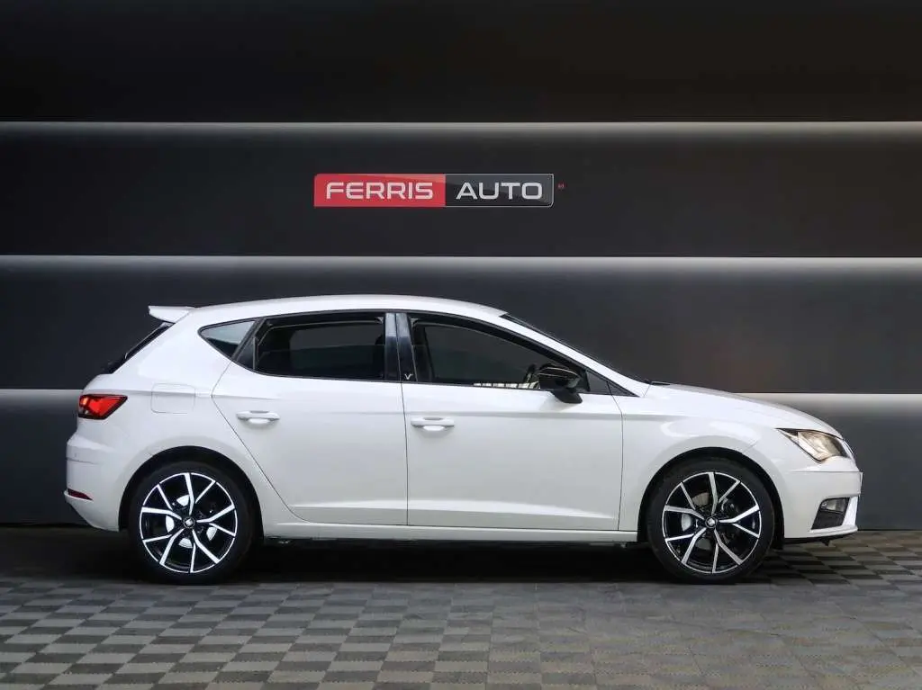 Photo 1 : Seat Leon 2019 Petrol