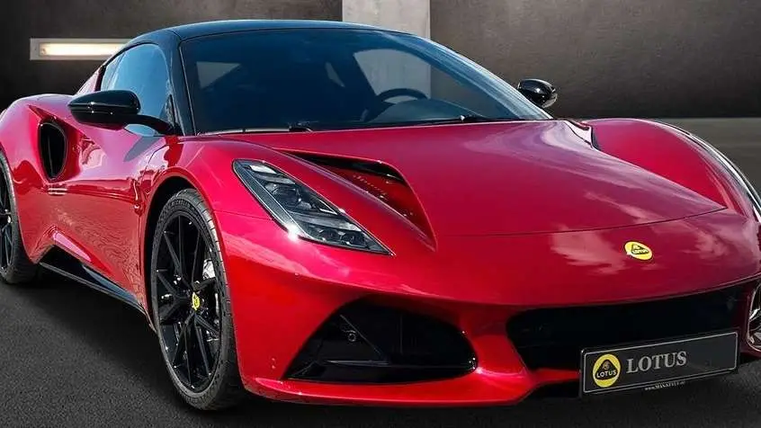 Photo 1 : Lotus Emira 2023 Petrol