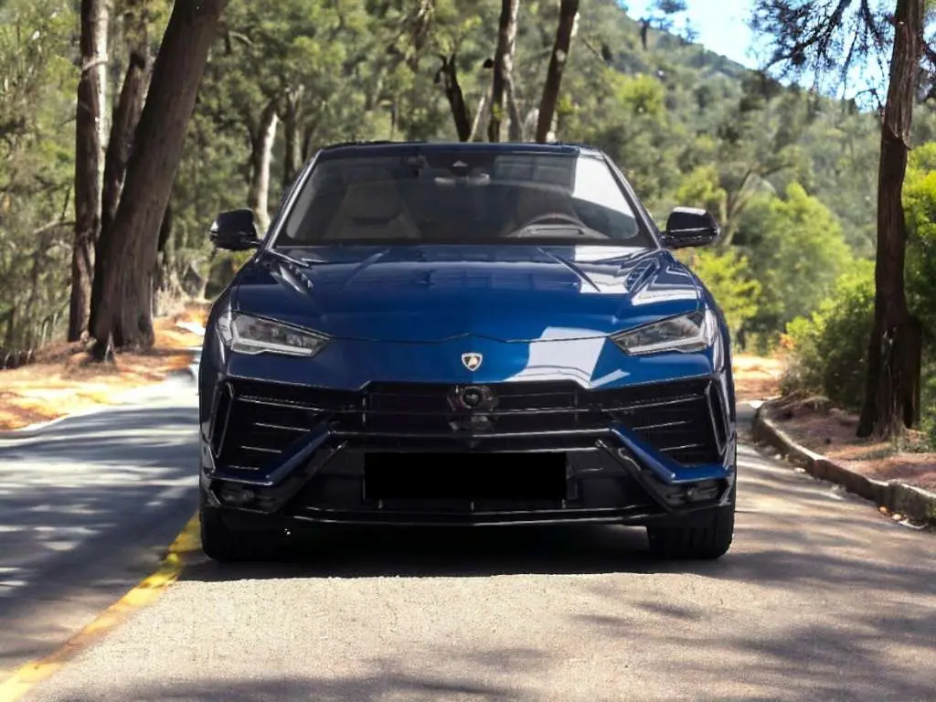 Photo 1 : Lamborghini Urus 2024 Essence