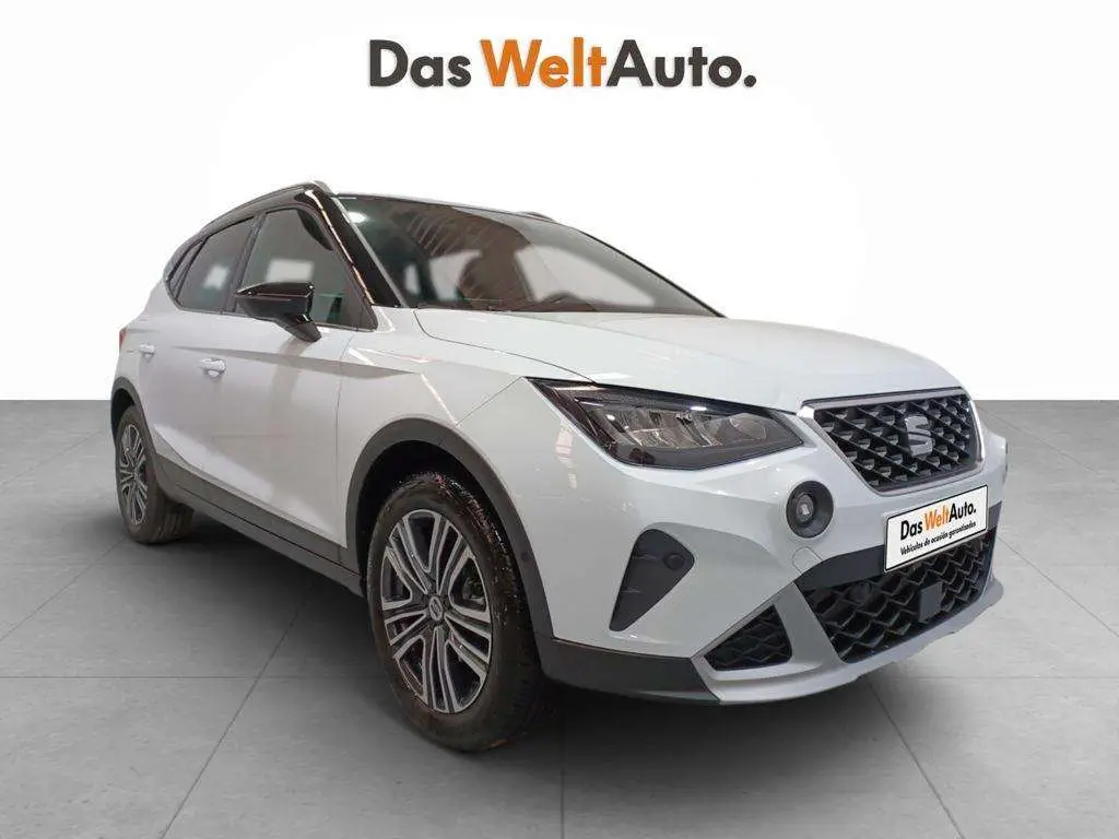 Photo 1 : Seat Arona 2024 Essence