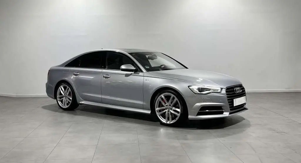 Photo 1 : Audi A6 2016 Diesel