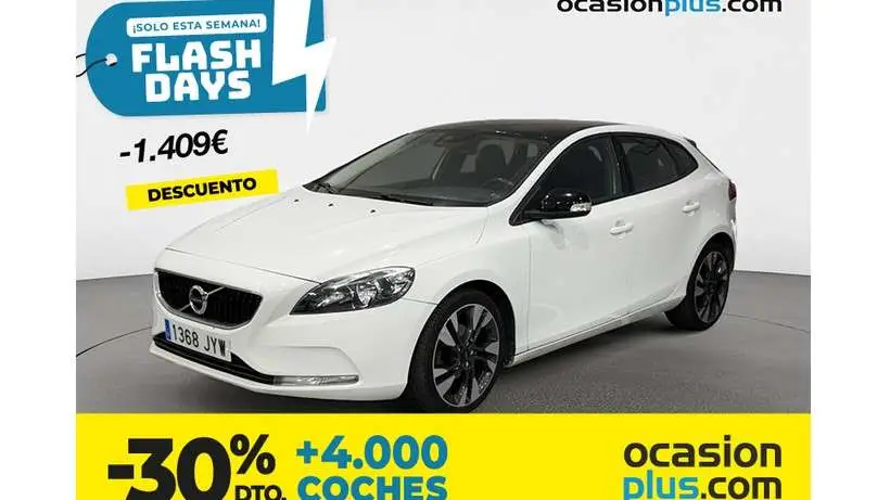 Photo 1 : Volvo V40 2017 Diesel