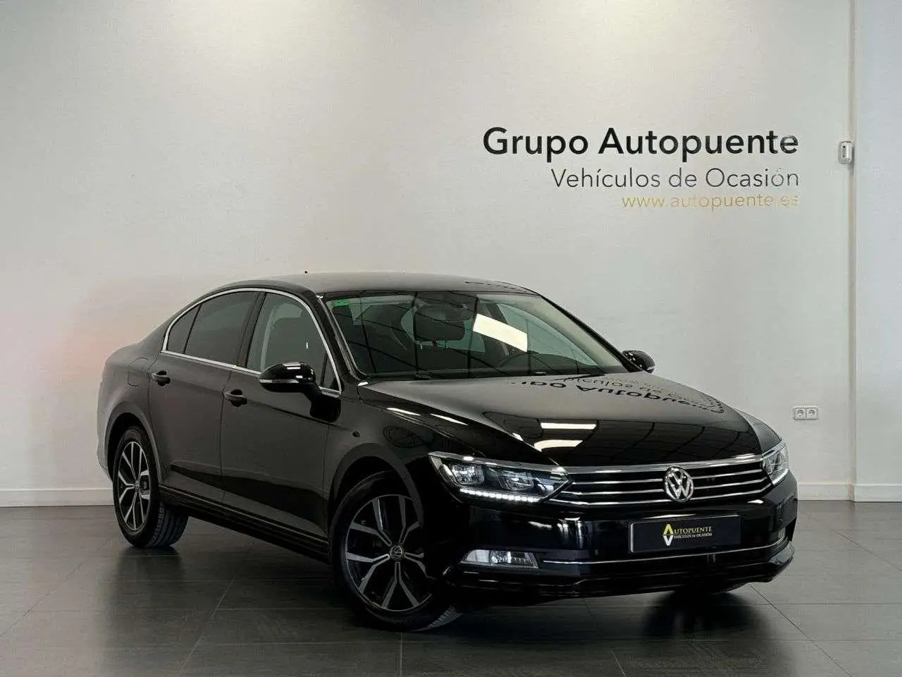 Photo 1 : Volkswagen Passat 2019 Diesel