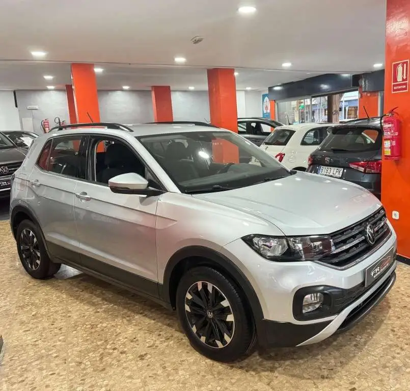 Photo 1 : Volkswagen T-cross 2021 Petrol