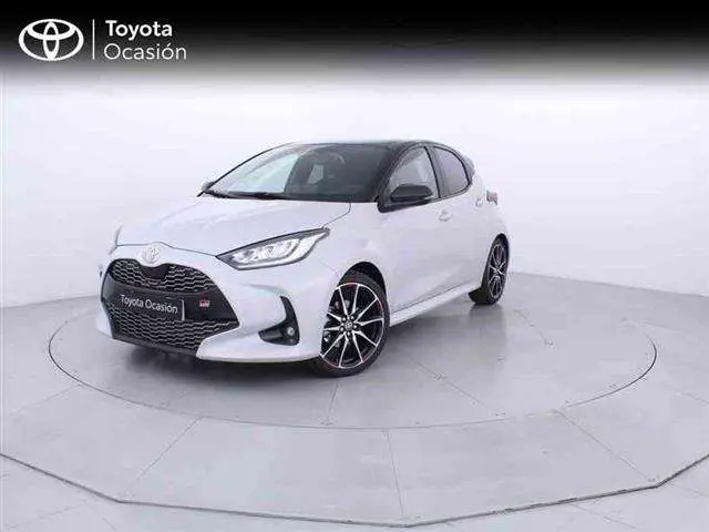 Photo 1 : Toyota Yaris 2024 Hybrid