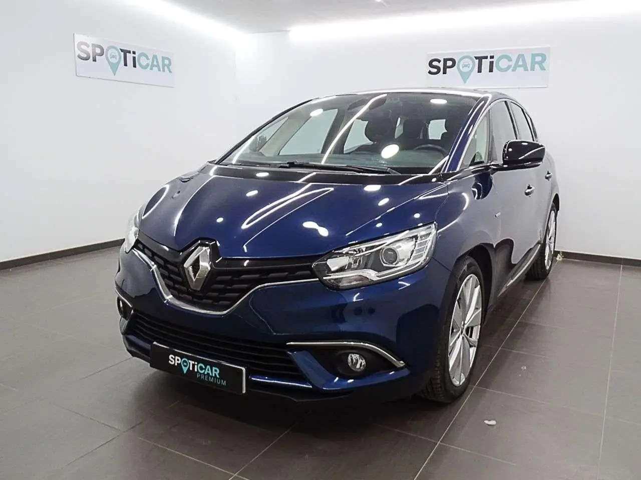 Photo 1 : Renault Scenic 2019 Petrol