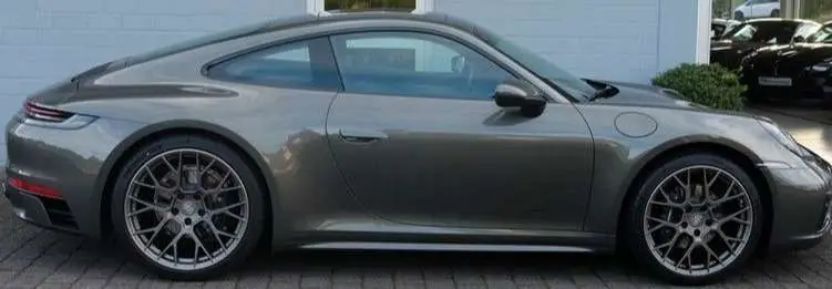 Photo 1 : Porsche 992 2023 Petrol