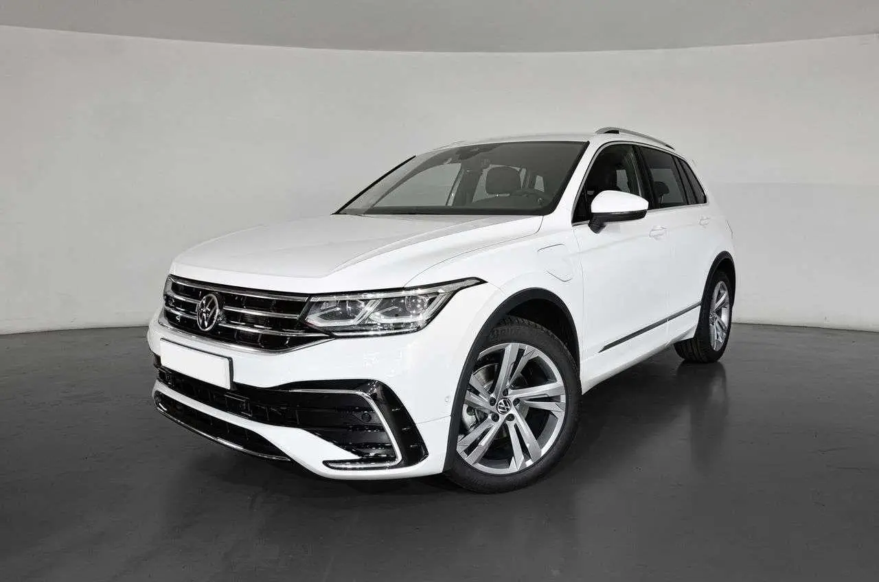 Photo 1 : Volkswagen Tiguan 2024 Electric