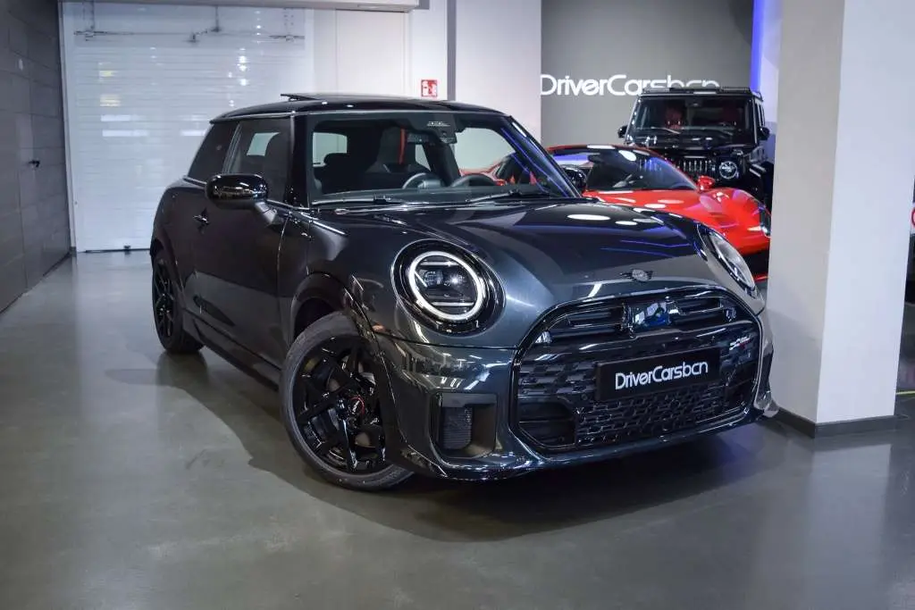 Photo 1 : Mini John Cooper Works 2024 Petrol