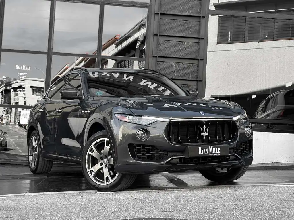 Photo 1 : Maserati Levante 2017 Petrol