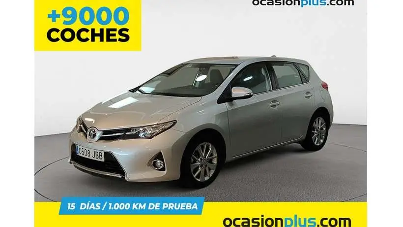 Photo 1 : Toyota Auris 2014 Petrol