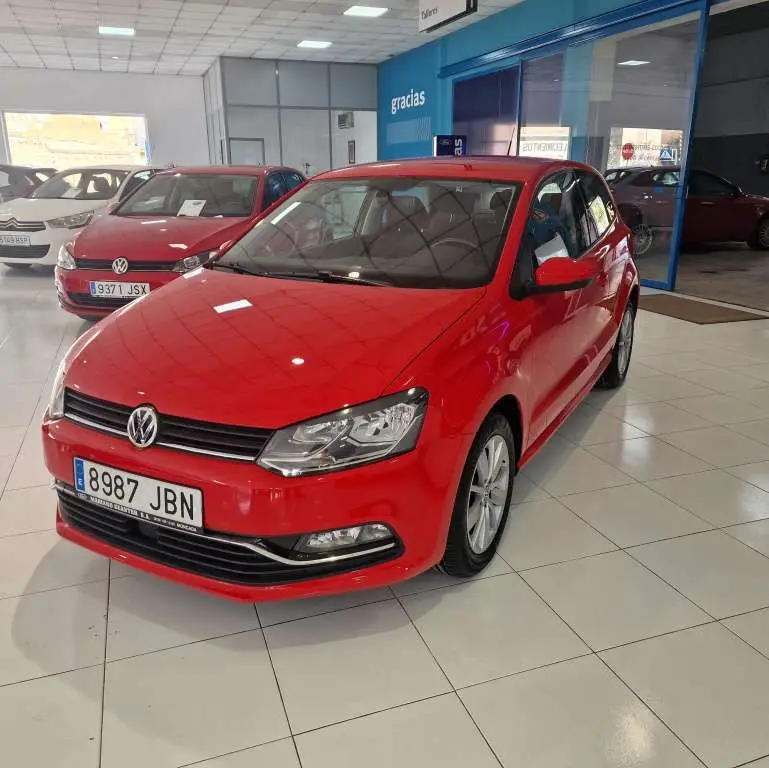 Photo 1 : Volkswagen Polo 2015 Essence