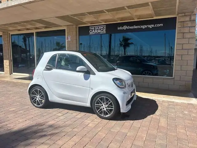 Photo 1 : Smart Fortwo 2017 Essence