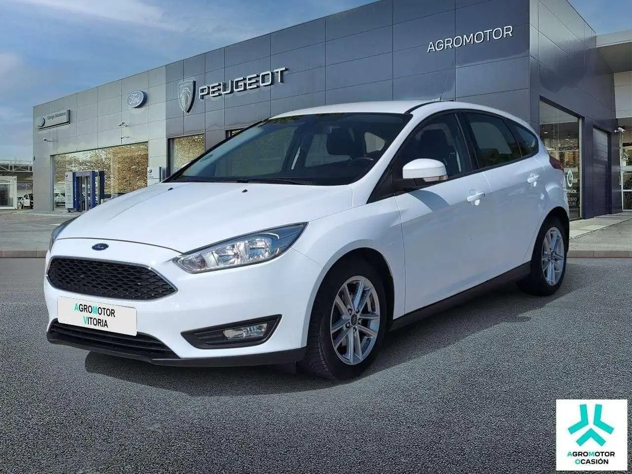 Photo 1 : Ford Focus 2016 Diesel