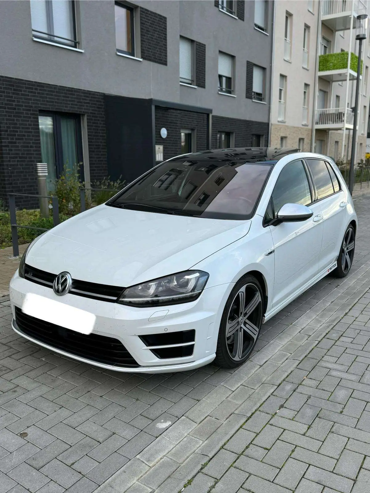 Photo 1 : Volkswagen Golf 2016 Petrol