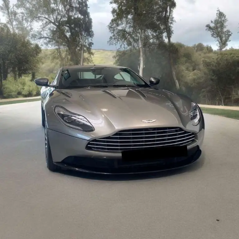 Photo 1 : Aston Martin Db11 2018 Essence