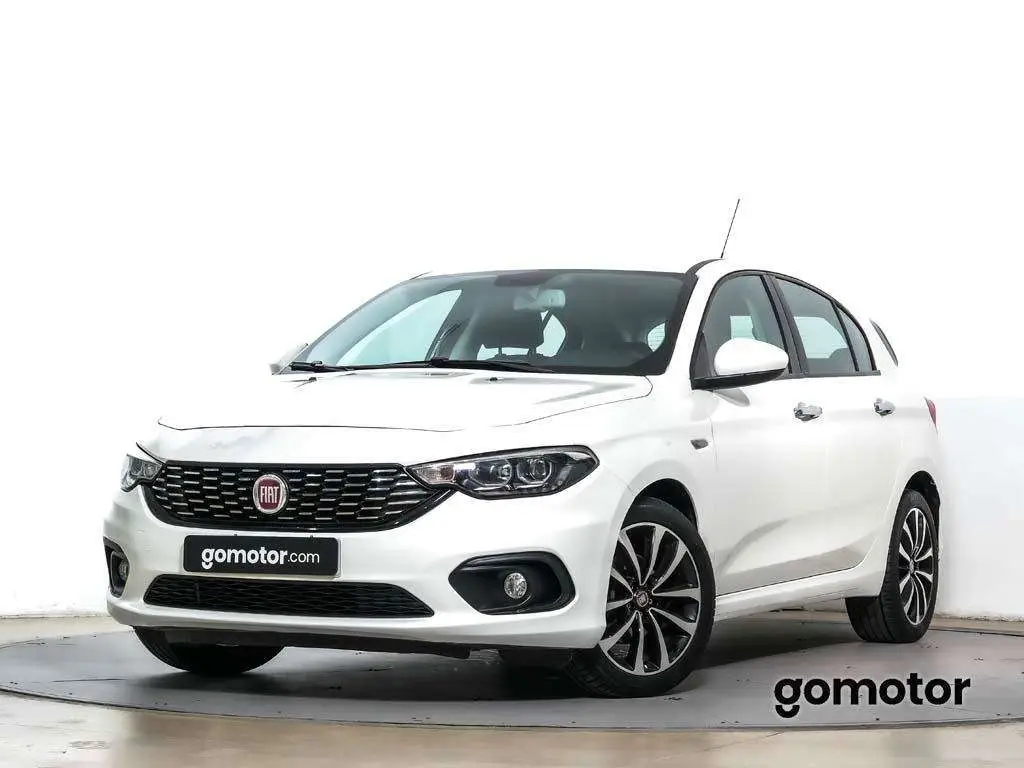 Photo 1 : Fiat Tipo 2018 Petrol