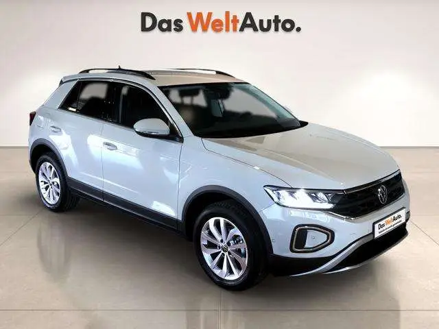 Photo 1 : Volkswagen T-roc 2024 Essence