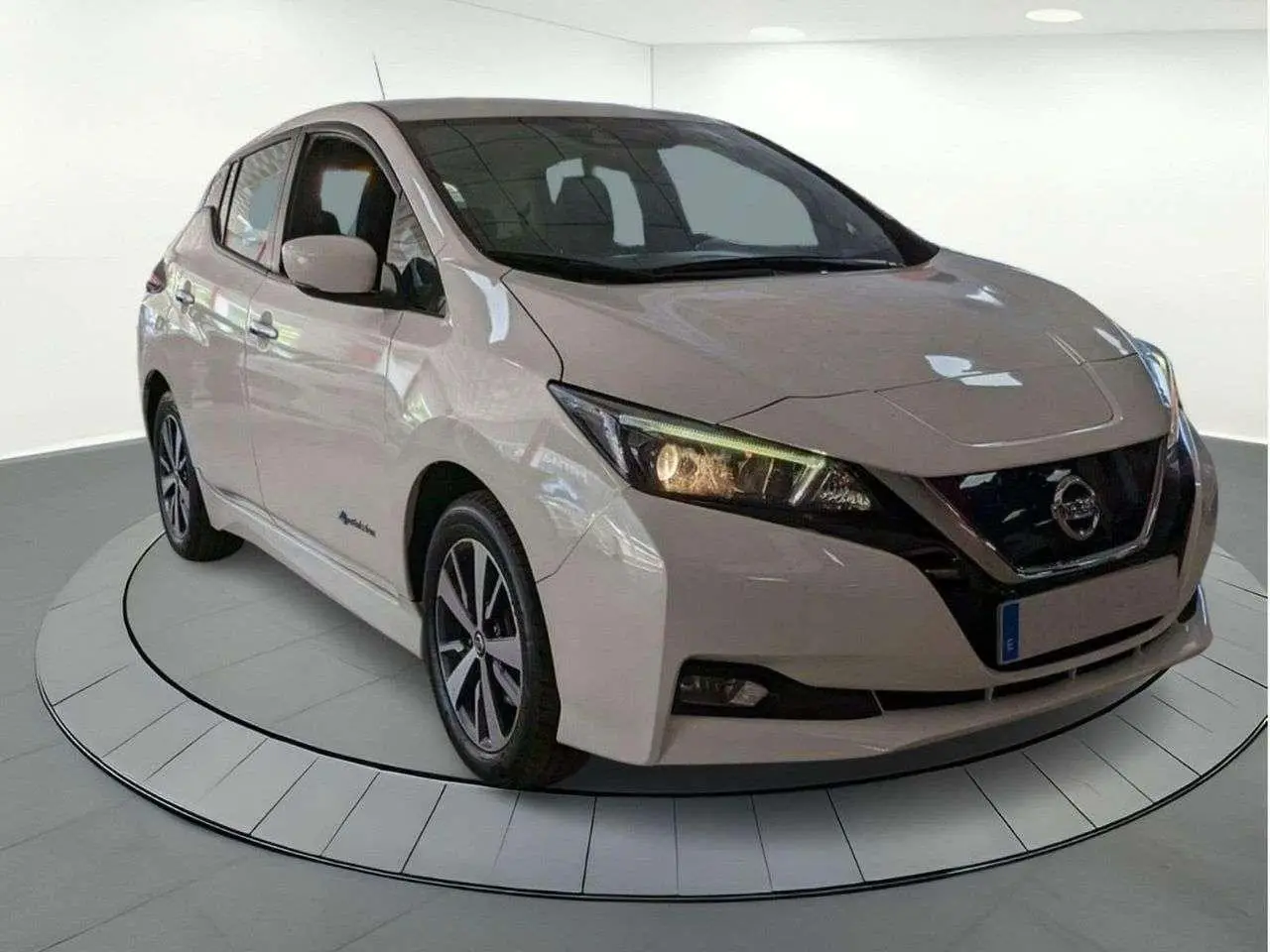 Photo 1 : Nissan Leaf 2020 Electric