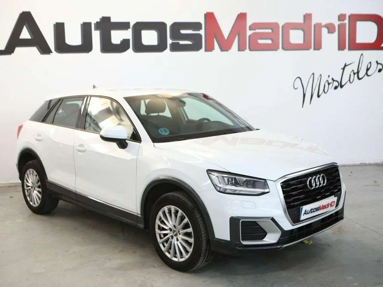 Photo 1 : Audi Q2 2018 Petrol