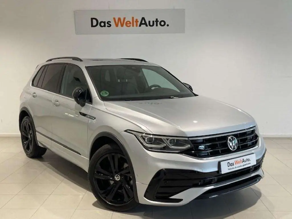 Photo 1 : Volkswagen Tiguan 2023 Essence