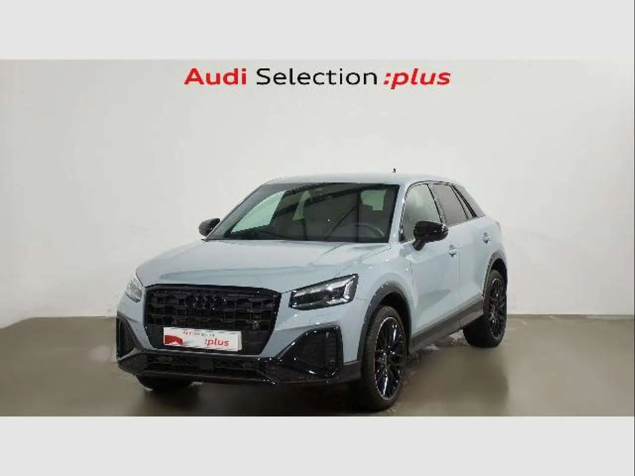 Photo 1 : Audi Q2 2024 Petrol