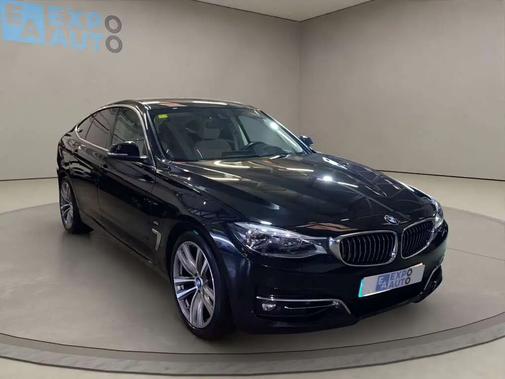 Photo 1 : Bmw Serie 3 2018 Petrol