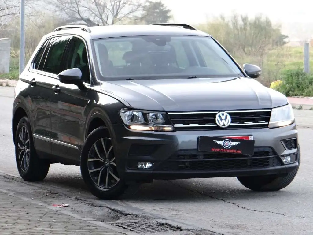 Photo 1 : Volkswagen Tiguan 2018 Diesel