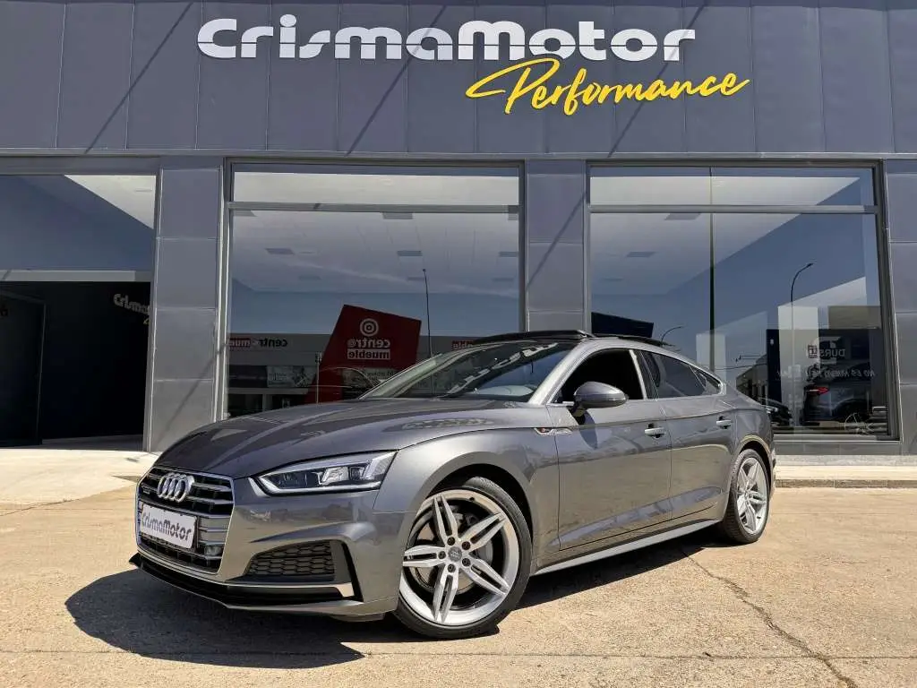 Photo 1 : Audi A5 2017 Diesel