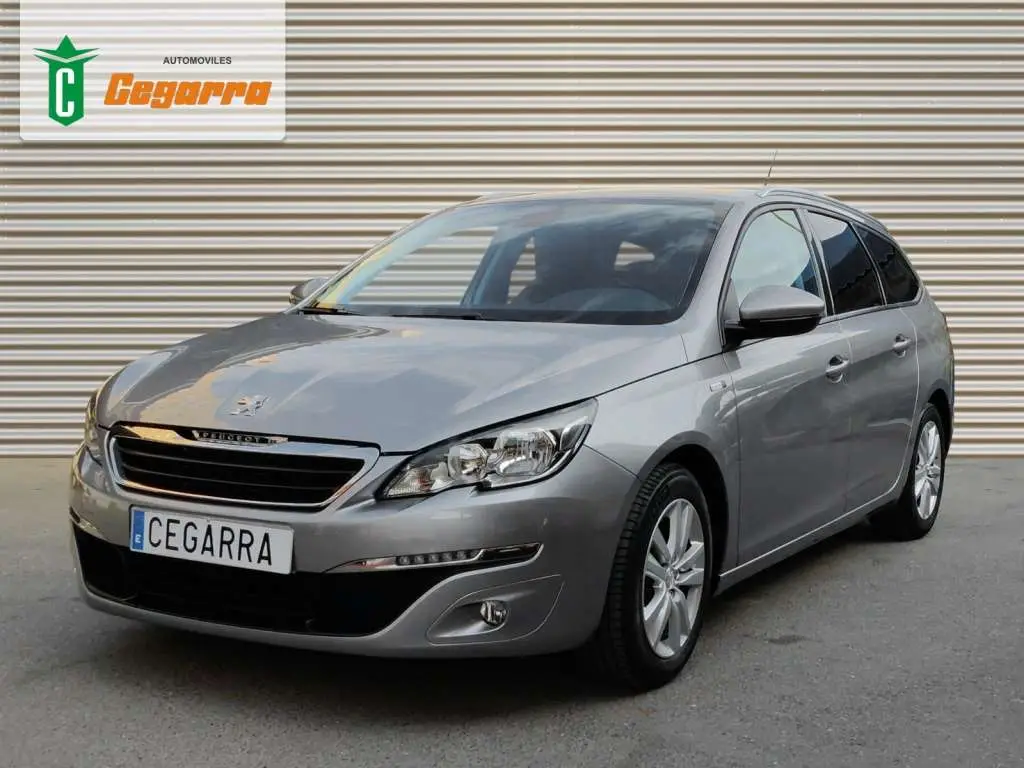 Photo 1 : Peugeot 308 2016 Diesel