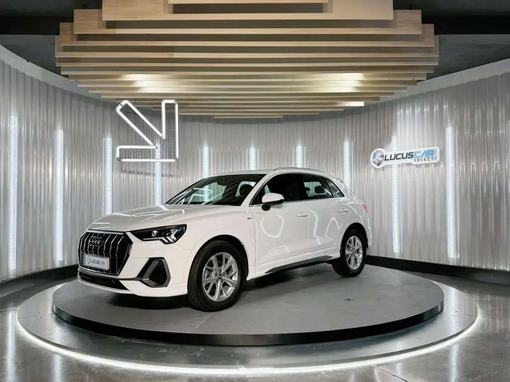 Photo 1 : Audi Q3 2020 Diesel