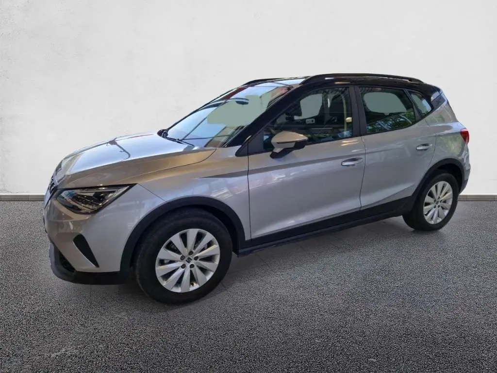 Photo 1 : Seat Arona 2023 Essence