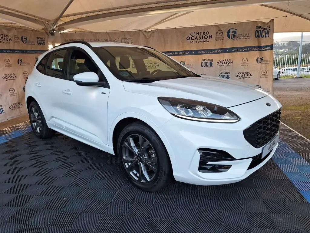 Photo 1 : Ford Kuga 2023 Petrol