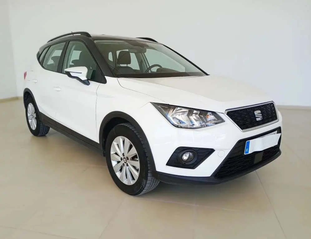 Photo 1 : Seat Arona 2021 Petrol