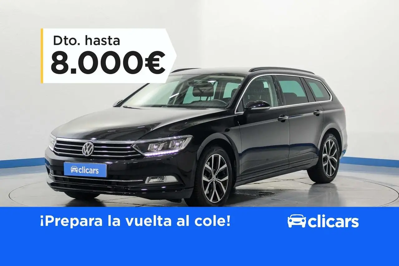 Photo 1 : Volkswagen Passat 2019 Essence