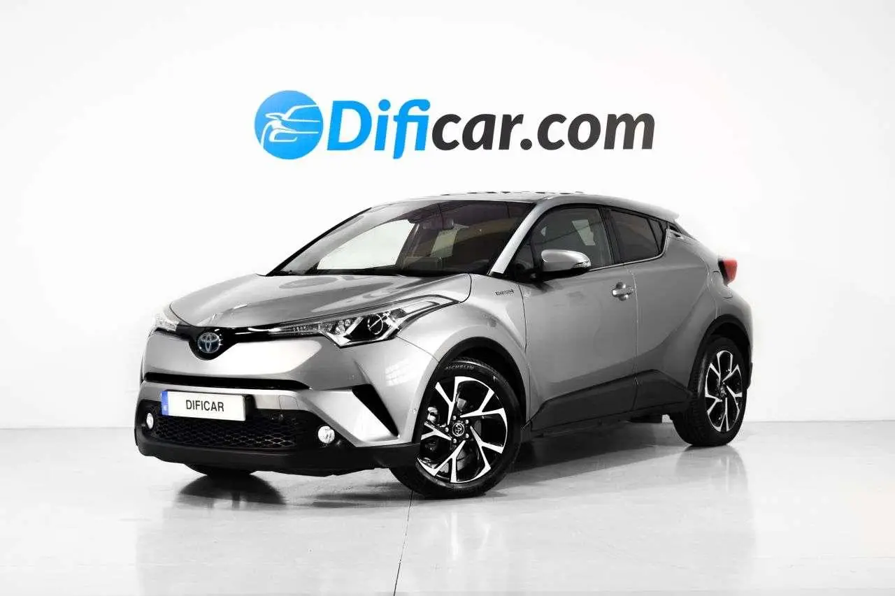 Photo 1 : Toyota C-hr 2019 Hybride