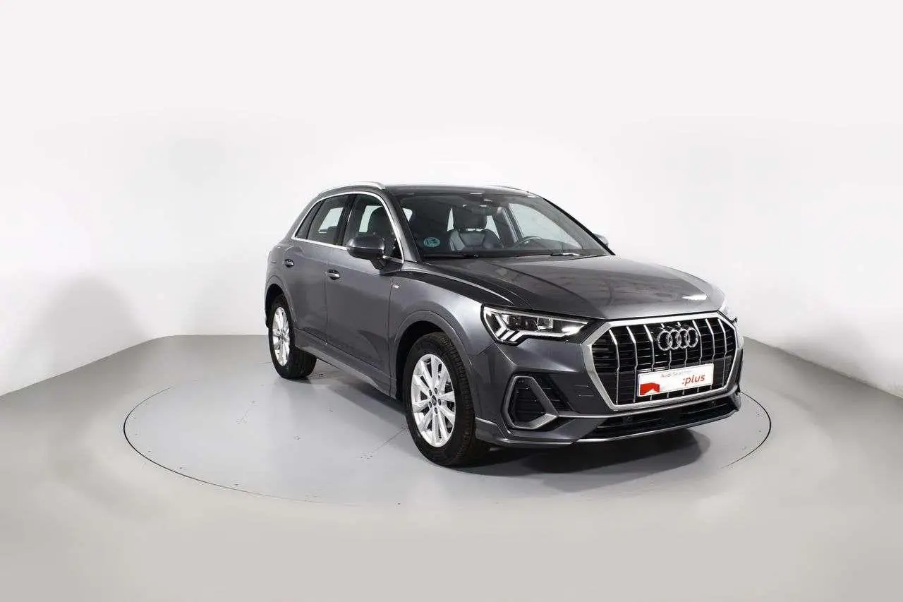 Photo 1 : Audi Q3 2023 Diesel