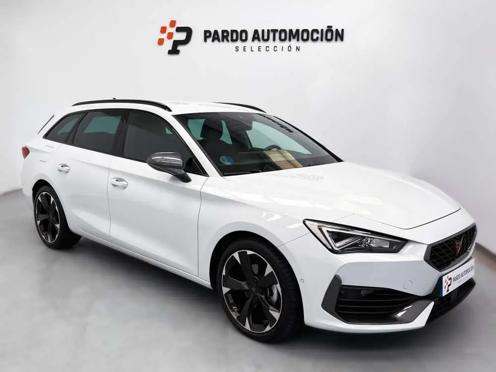 Photo 1 : Cupra Leon 2023 Petrol