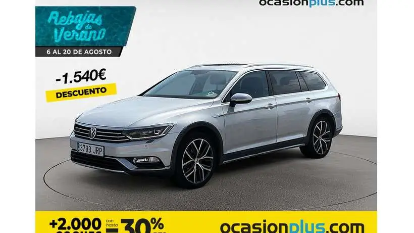 Photo 1 : Volkswagen Passat 2016 Essence