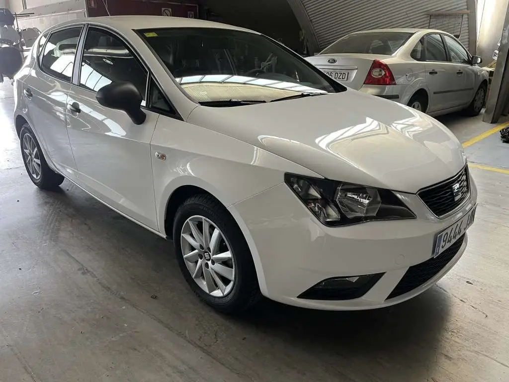 Photo 1 : Seat Ibiza 2015 Essence