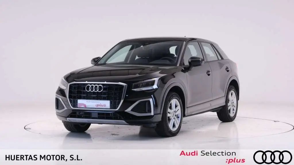 Photo 1 : Audi Q2 2023 Petrol